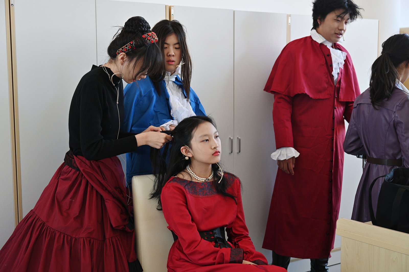 Doing hair & makeup 2